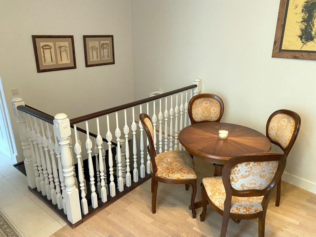 וילנה Exclusive Gaono Apartment In The Heart Of Old Town מראה חיצוני תמונה