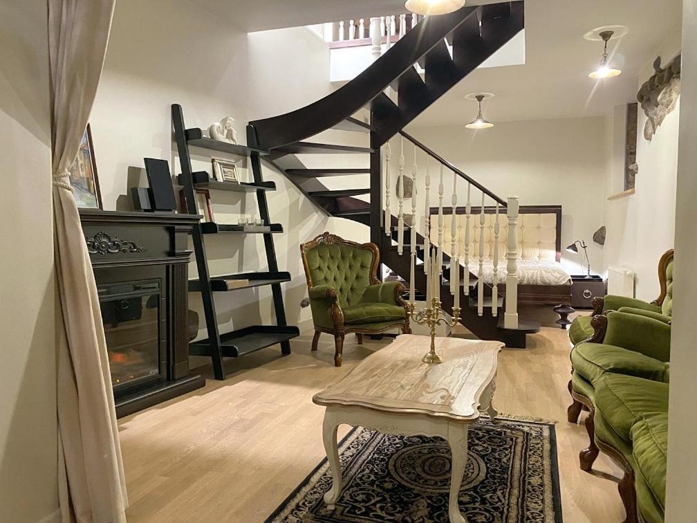 וילנה Exclusive Gaono Apartment In The Heart Of Old Town מראה חיצוני תמונה
