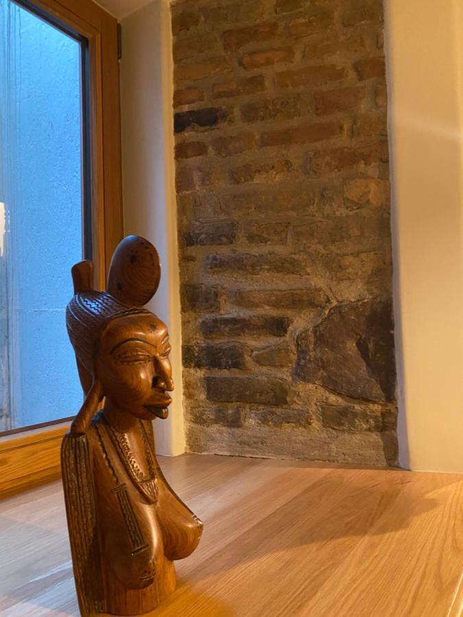 וילנה Exclusive Gaono Apartment In The Heart Of Old Town מראה חיצוני תמונה