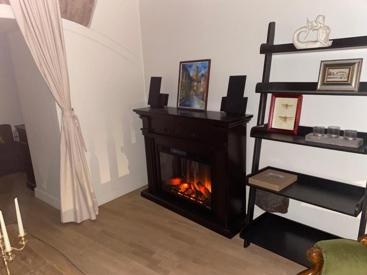 וילנה Exclusive Gaono Apartment In The Heart Of Old Town מראה חיצוני תמונה